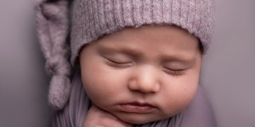 Protecting Your Precious Bundle: Essential Newborn Safety Precautions Every Parent Should Know 15 Mastering Diaper Duty: Essential Tips for Stress-Free Diaper Changing