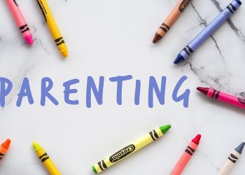 The Ultimate Guide to Navigating Parenting as a Teen: Expert Tips and Advice